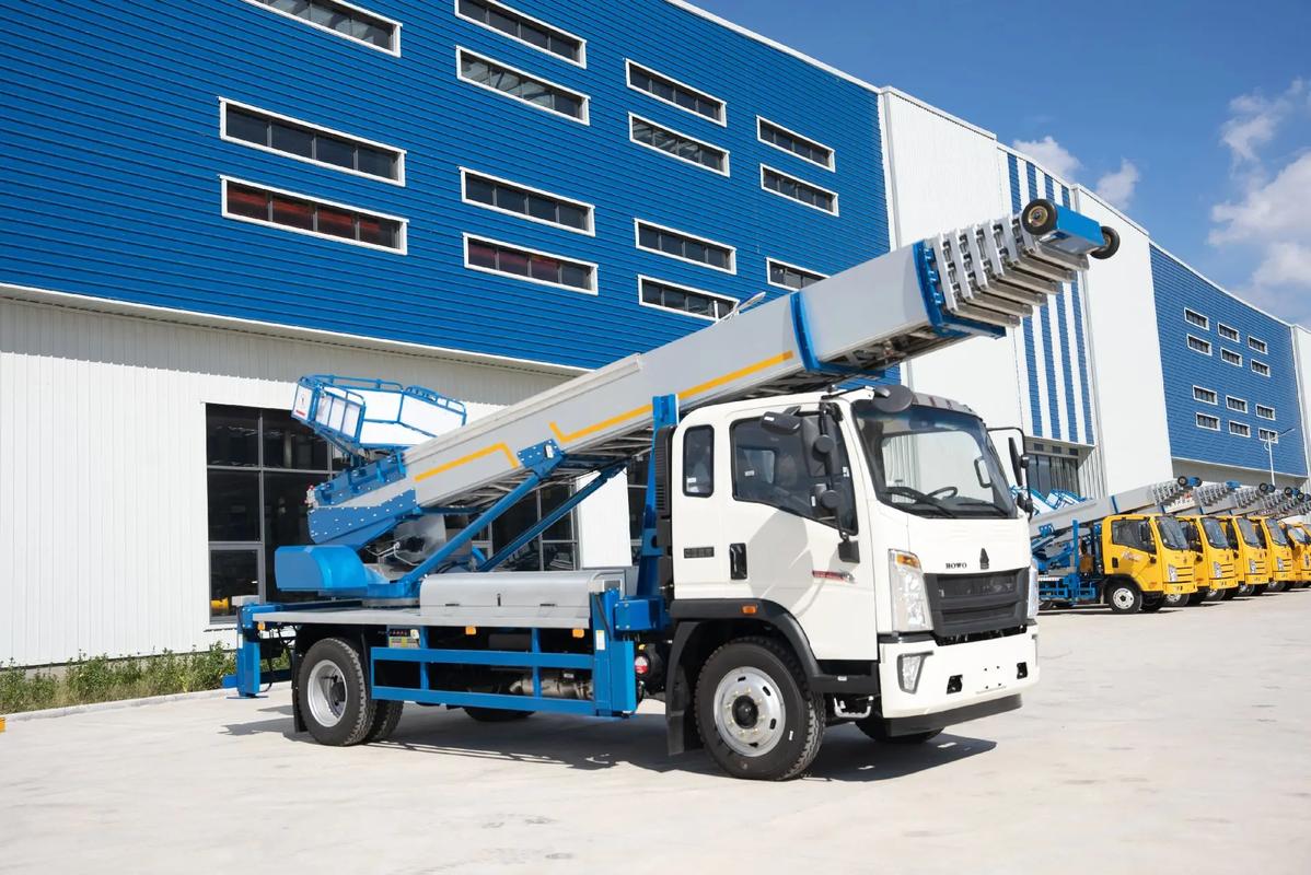 西塞山出租云梯车高空作业车 建筑垃圾搬运